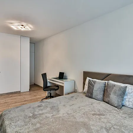 Sky View Flat With Parking