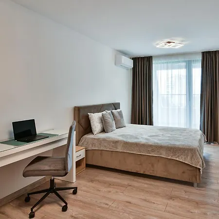 Apartment Sky View Flat With Parking *