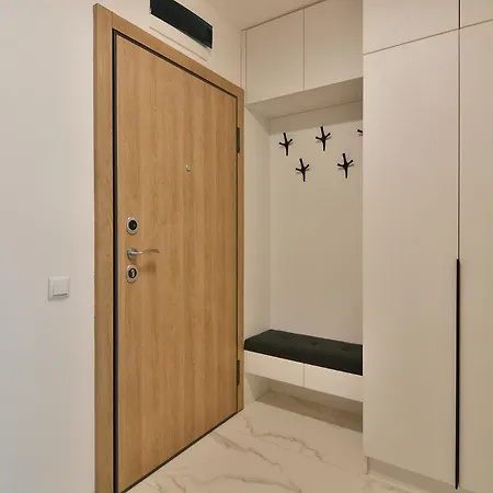 Sky View Flat With Parking Varna