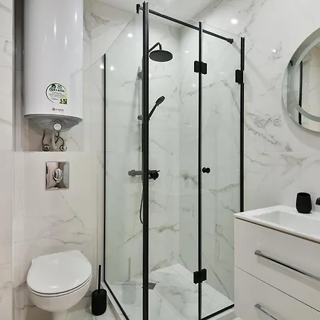 Sky View Flat With Parking * Varna